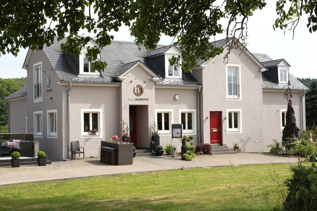 Haus Mannertal 호텔 Binscheid 외부 사진